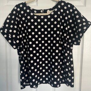 Black and White Polka Dot Top Mellody in Large